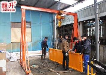 環鏈電動葫蘆搭配龍門吊架圖一 環鏈電動葫蘆搭配龍門吊架圖一